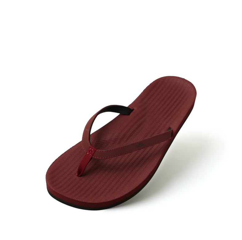 Women's ESSNTLS Flip Flops – Burgundy Sandals