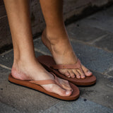 Women's Easy Living Flip Flops Rust