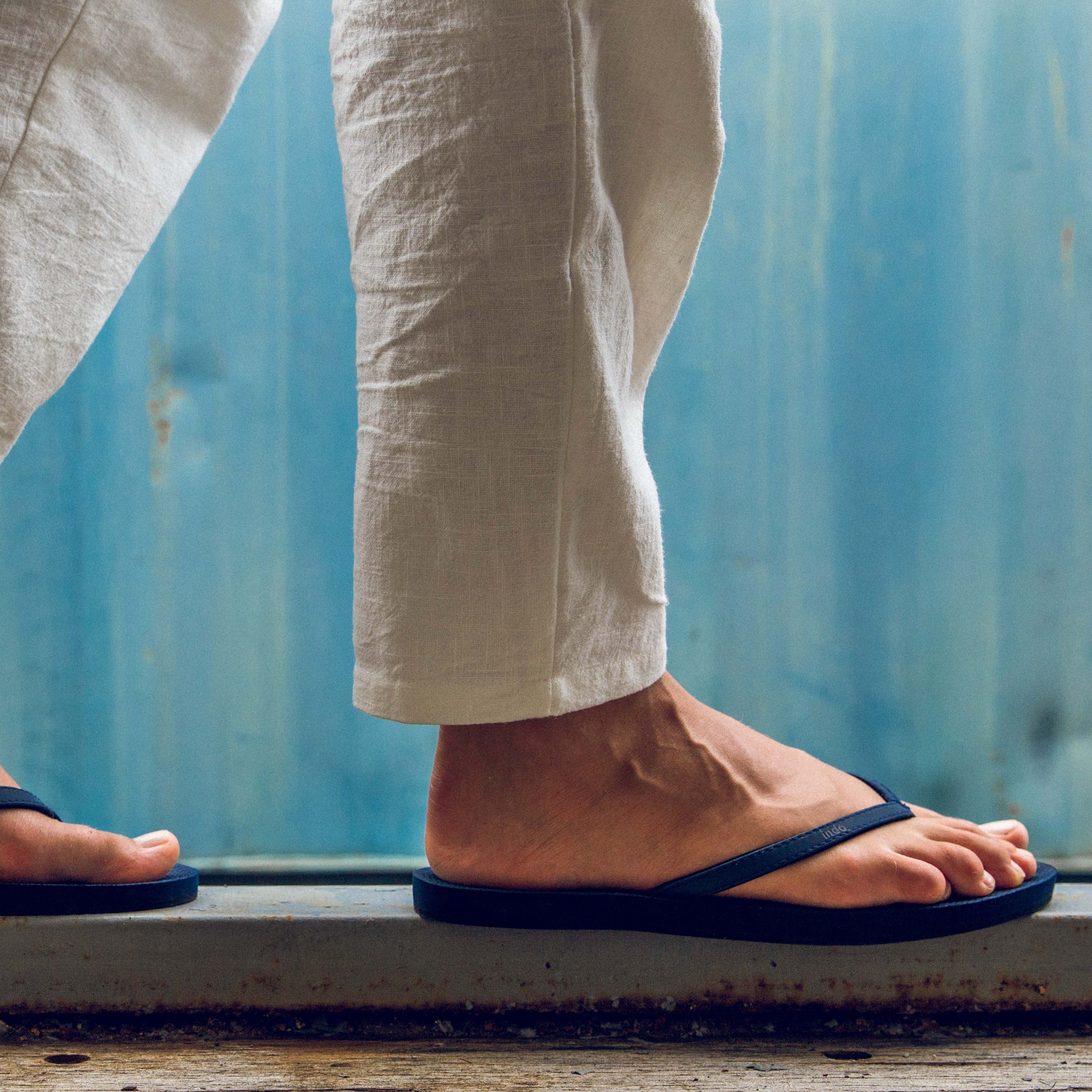 Women's ESSNTLS Flip Flops Shore – Indosole JAPAN